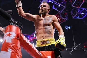 Lomachenko Commey To Fight On Dec 11