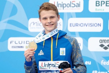 Oleksii Sereda A Diver
