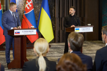 Zelensky Meets With Fico