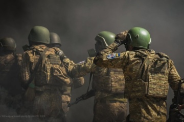 Russians Attempting To Seize Riverbank Along Siverskyi Donets A Military 